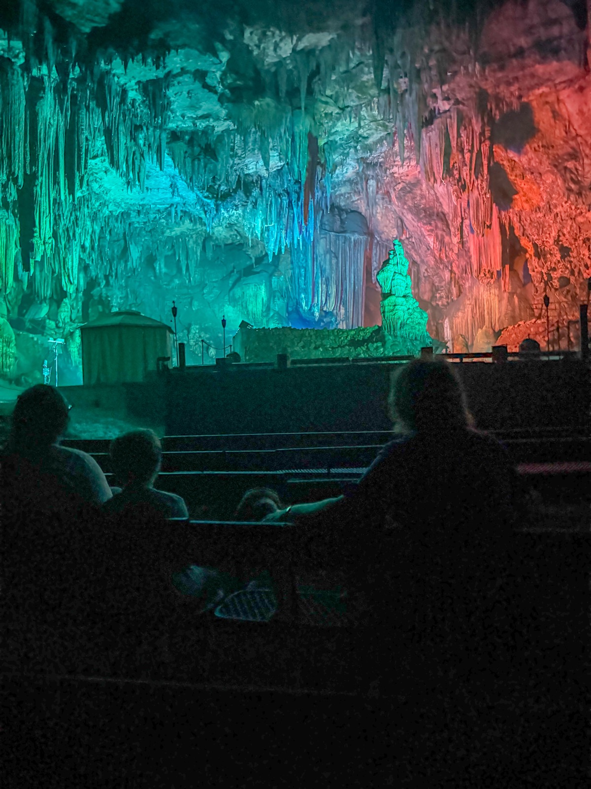 Majestic Caverns · Alabama